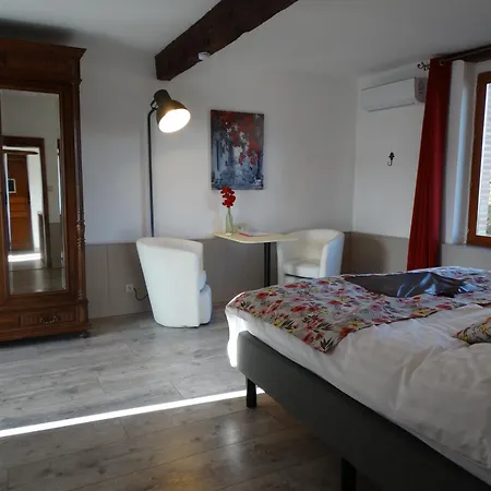 La Salamandre Bed & Breakfast 4*