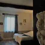 Frühstückspension La Salamandre 4*
