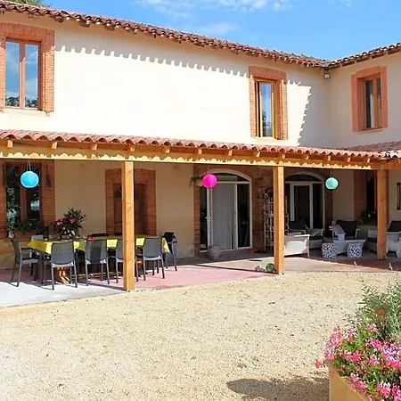 לינה וארוחת בוקר La Salamandre